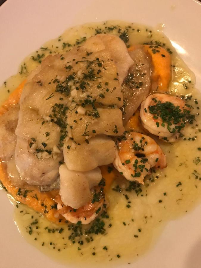 Ashes Seafood Restaurant Accommodation Dingle Bagian luar foto